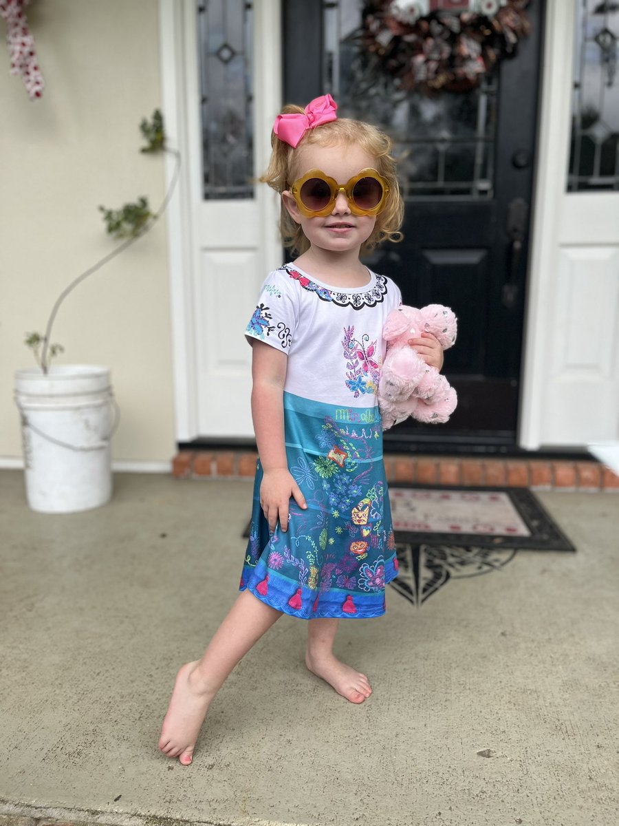 Dani_B_93's tweet photo. My little sassy diva👸🏼👑 https://t.co/JRJirml0SC