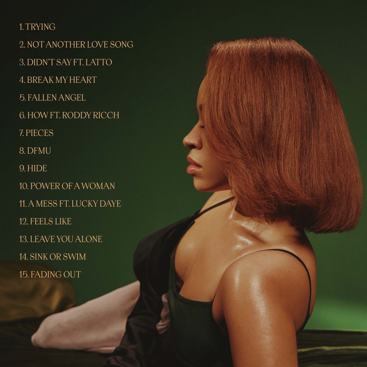 HEART ON MY SLEEVE OUT EVERYWHERE NOW ❤️‍🔥
ellamai.lnk.to/HeartOnMySleeve