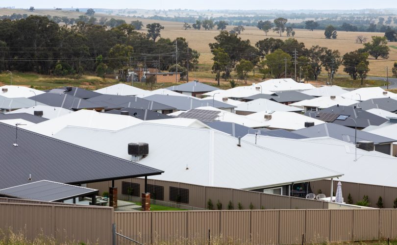 It's not looking good for #low-income earners trying to find a rental in #WaggaWagga, with Anglicare's housing report highlighting a dire need for affordable housing ow.ly/Lzjg50J0S7g