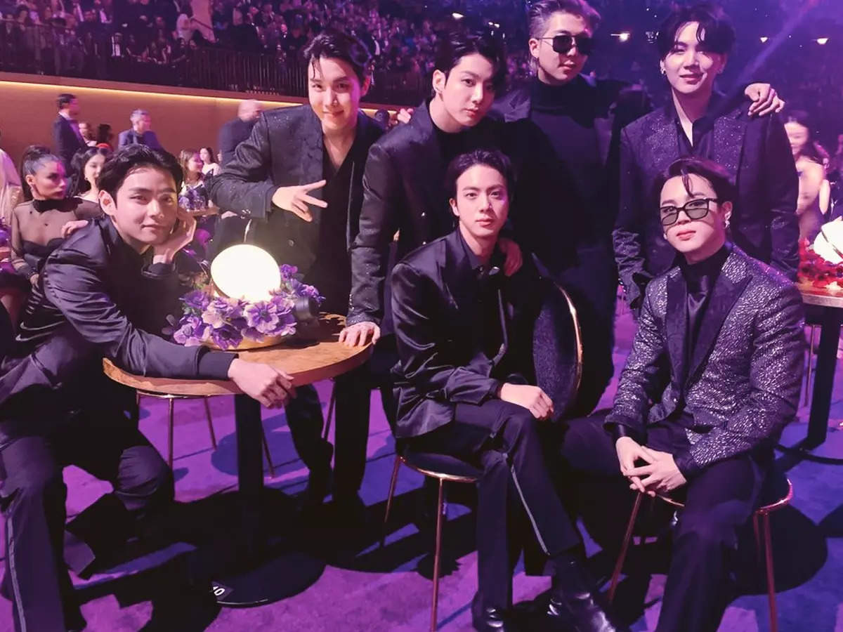 Chelle Belle 💜 BTS & ARMY tweet media