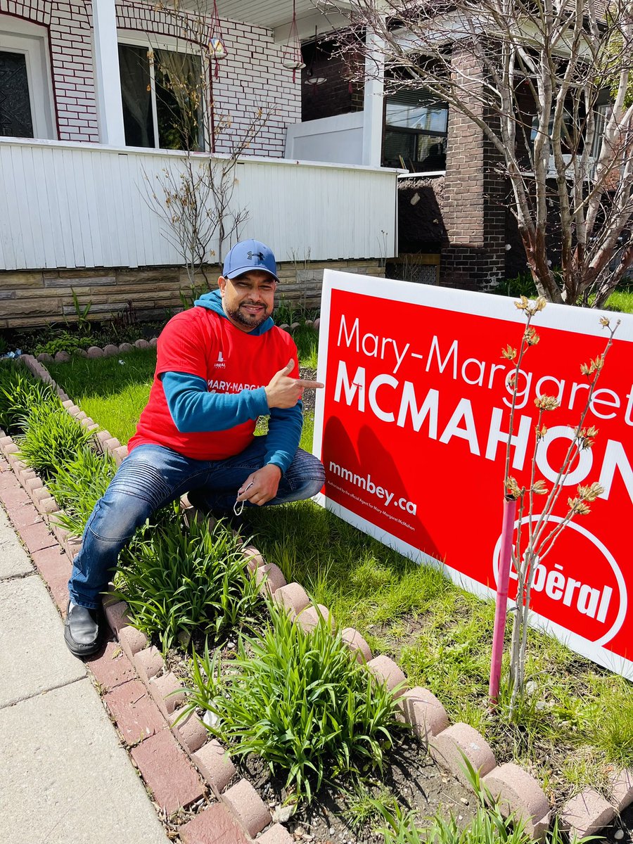 SheikhMAnwarHo1's tweet photo. CHOLONA GURAY ASHEE 
VOTE 🗳 VOTE 🗳 VOTE 🗳 
VOTE 🗳 FOR Mary Margaret MACMAHON , MPP Candidate Beaches East York, VOTE 🗳 FOR LIBERAL PARTY. https://t.co/XcCyKPROzX