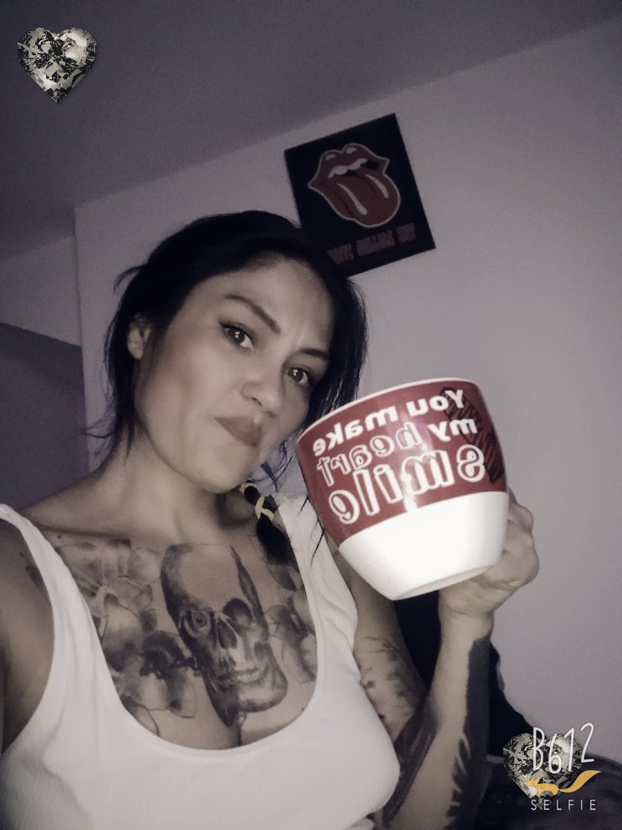 duron11_duron's tweet photo. Cafesito 🌹linda. Noche https://t.co/QSSJ8zz30e