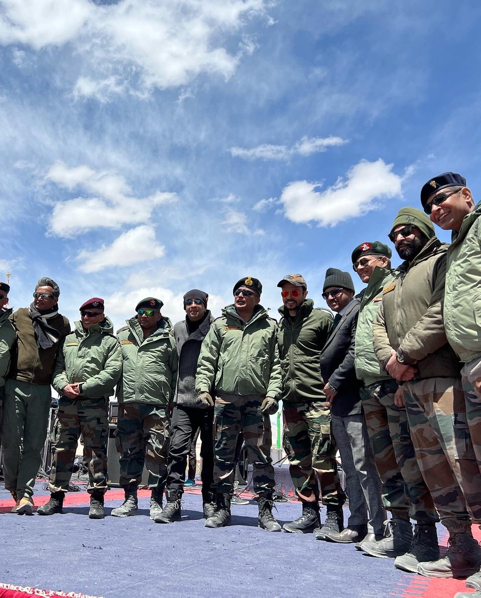 joibarua's tweet photo. 2 amazing concerts. To celebrate the Indian Army and the amazing spirit of Ladakh. And an anthem for the Bravehearts of the 1962 #RezangLa war. So many things happened over the @LIMF2022 https://t.co/Oyx3mcgYwL