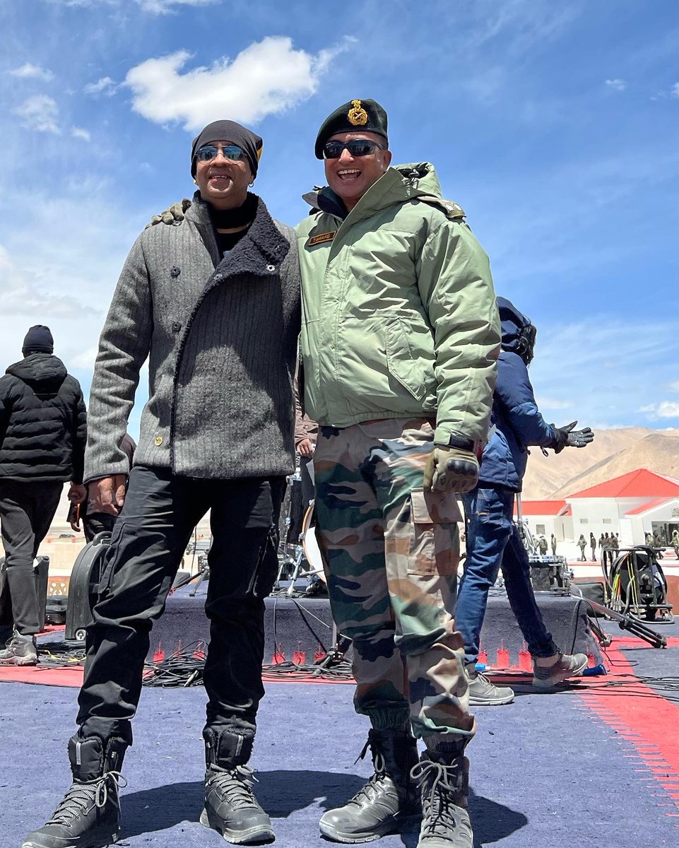 joibarua's tweet photo. 2 amazing concerts. To celebrate the Indian Army and the amazing spirit of Ladakh. And an anthem for the Bravehearts of the 1962 #RezangLa war. So many things happened over the @LIMF2022 https://t.co/Oyx3mcgYwL