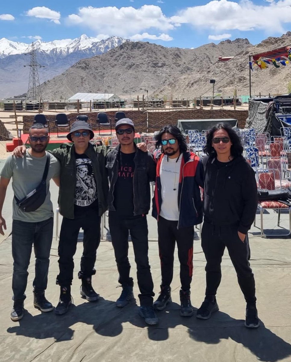 joibarua's tweet photo. 2 amazing concerts. To celebrate the Indian Army and the amazing spirit of Ladakh. And an anthem for the Bravehearts of the 1962 #RezangLa war. So many things happened over the @LIMF2022 https://t.co/Oyx3mcgYwL