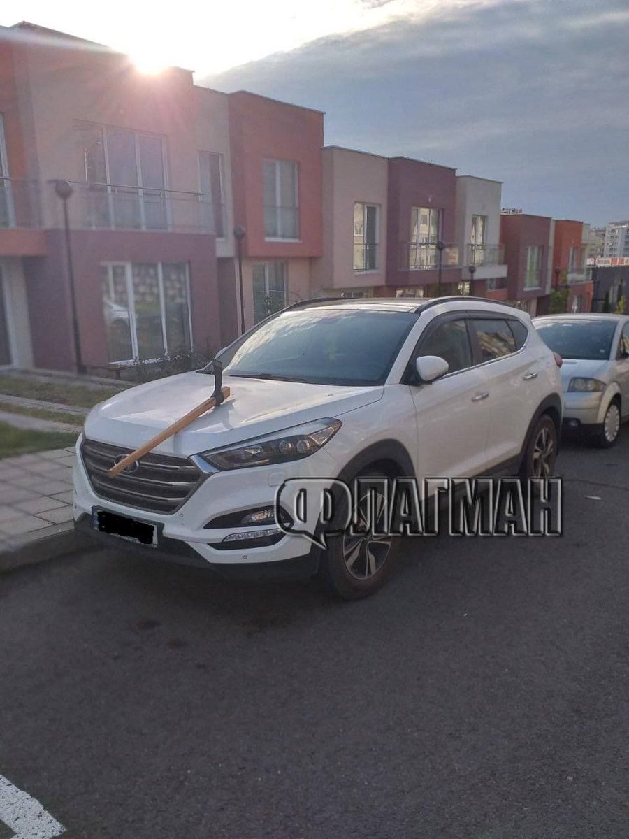 Первый попавшийся твит...о любви..

В Болгарии пострадали украинские бешенцы из Одессы, им неизвестный пробил капот киркой.

Скоро их будут ненавидеть во всём мире, это дело времени.