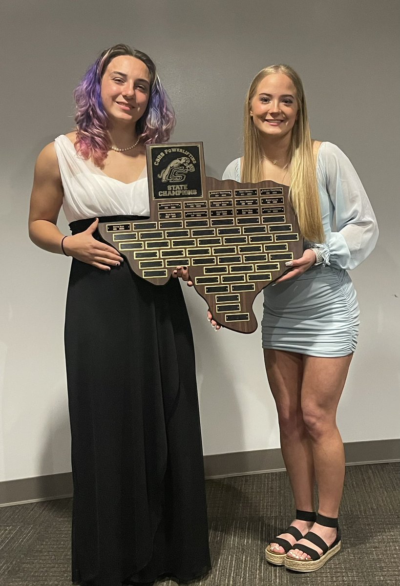 Fayth_Ham's tweet photo. 💜🏋️‍♀️💜CSHS Powerlifting Banquet!
An amazing Sr. Class and they leave a legacy at CSHS. So proud of all of these kids. It was a special and incredible night. 

🏆👩🏻‍🎓🏋️‍♀️Fayth was named to the 2022 ALL-STATE ACADEMIC ELITE TEAM by the Texas High School Womens Powerlifting Association https://t.co/kOMNVtprwy