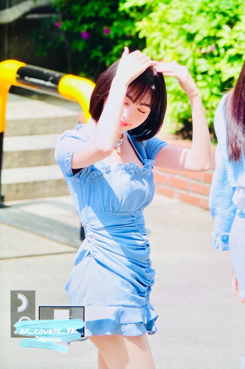 220506 프리뷰

오랜만

#앨리스 #ALICE #유경 #YuKyung
<a href="/IOK_ALICE/">앨리스 (ALICE)</a>