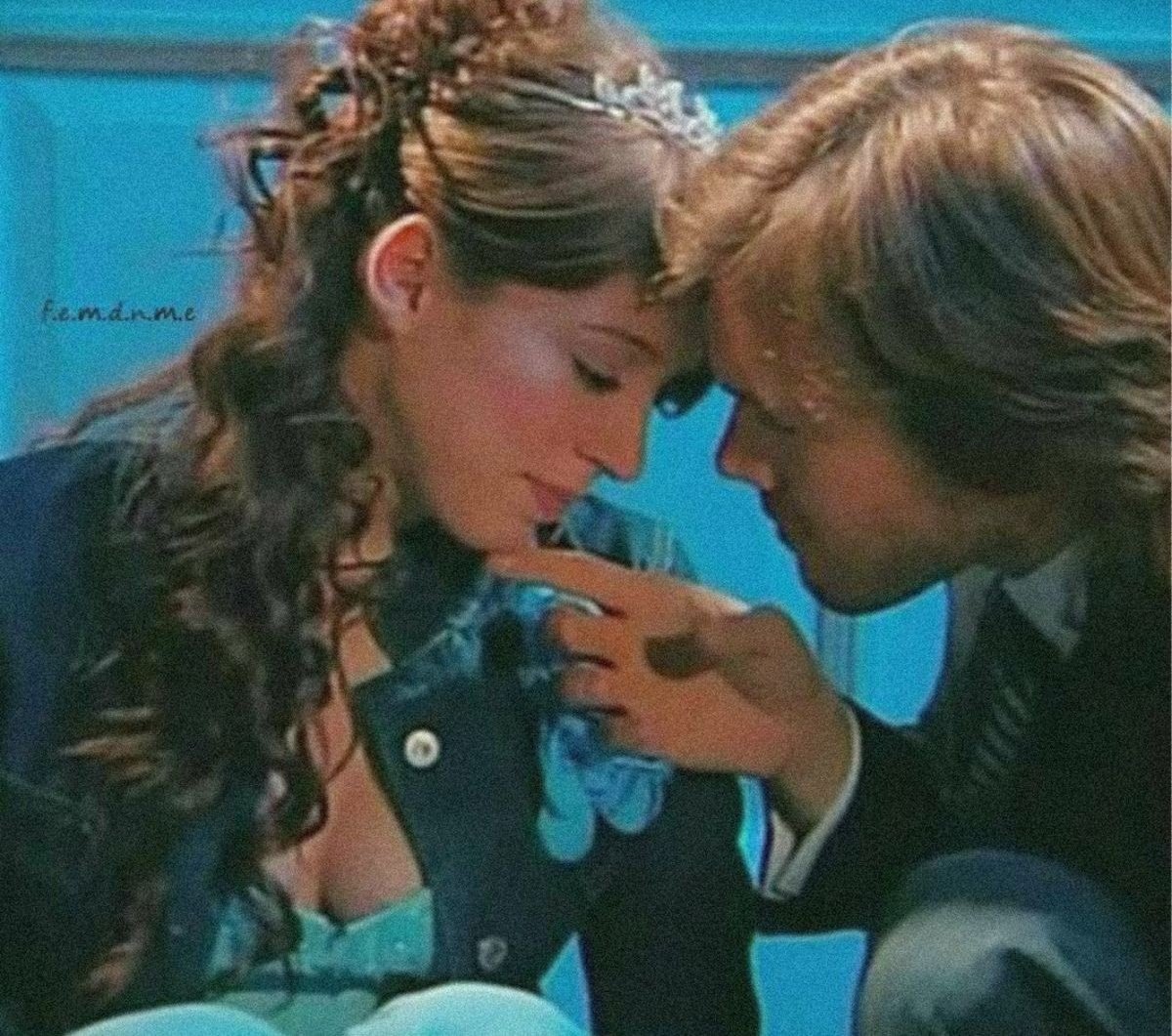 miliamarillaaaa's tweet photo. Creo q Floricienta nos dejo un mensaje muy importante,a veces no hay final feliz y lo mas importante de todo es seguir adelante uno mismo y construir su historia nuevamente. https://t.co/wXvpkW7mAD