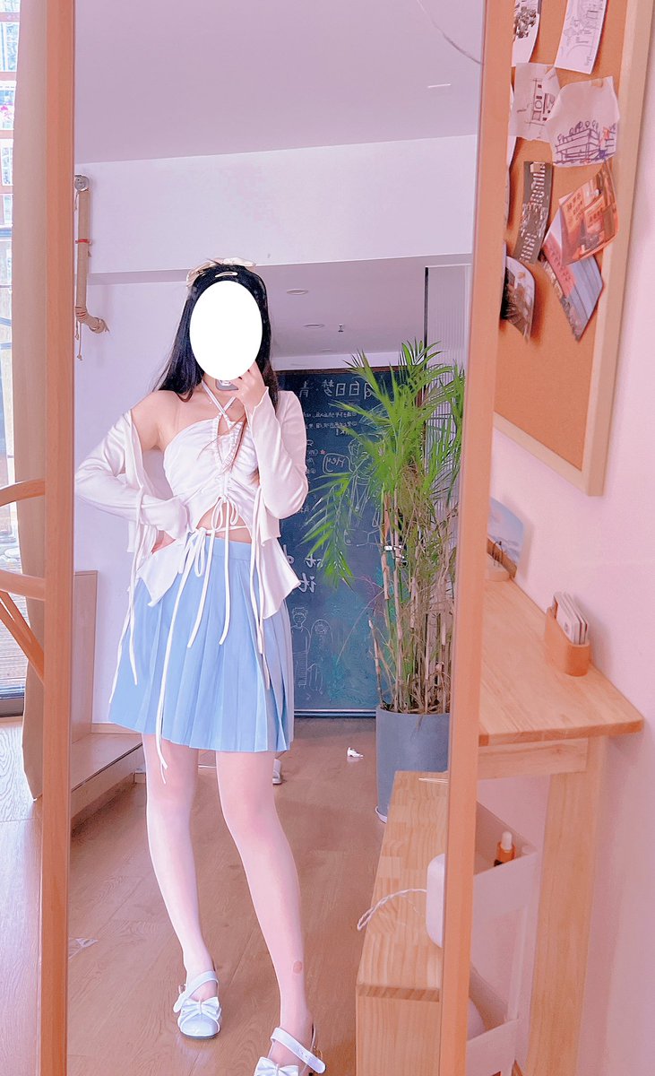 #涞觅不止丝滑
永远喜欢吊带白丝 https://t.co/lGXlMAi6t6