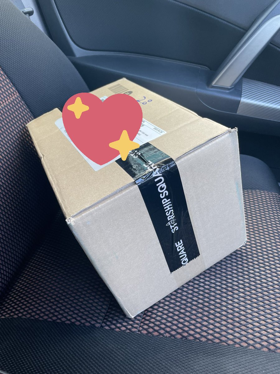 honeymingki's tweet photo. One box da sampai~ lagi satu next week baru dapat. 😍 https://t.co/XAHWZS9eeh