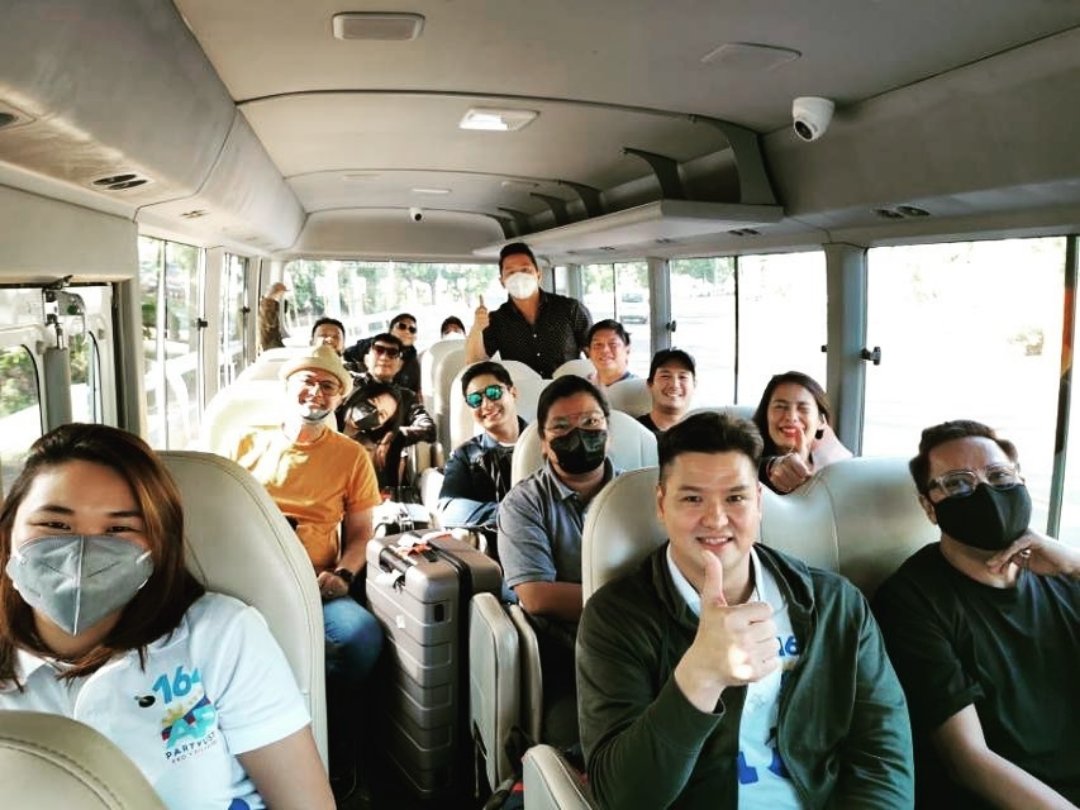 graciapearl's tweet photo. #Repost @cocomartin_ph with @let.repost
• • • • • •
Andito na po kami sa Cebu! Excited akong makita at makasama kayo! Abangan nyo po kami sa aming motorcade mamaya! 😍 #164APPartylist #APAkoyPilipino #Team164 #TaskForce164 #CocoMartin @appartylist
@repronnieong @_ https://t.co/ZNjWLkpxjj