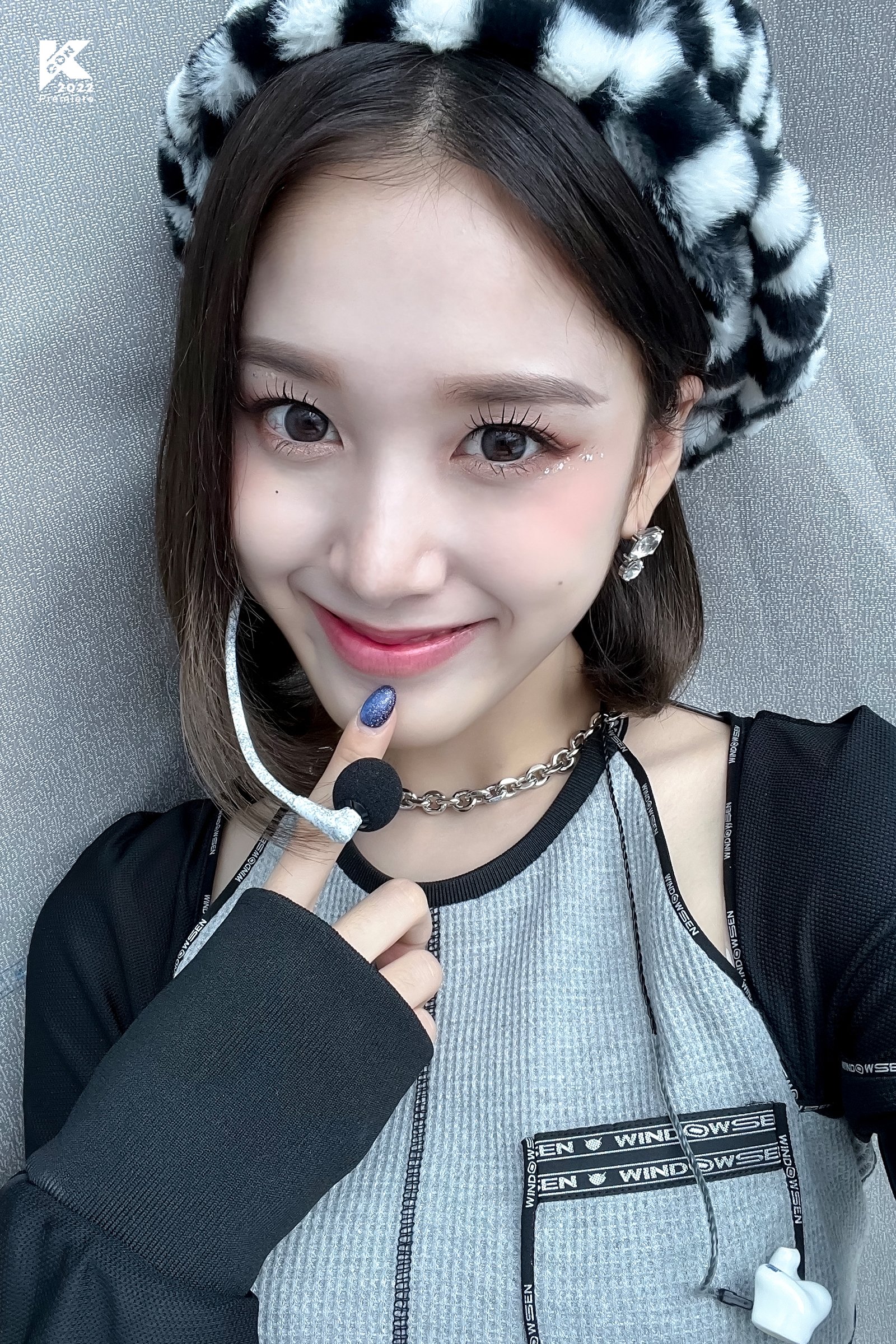 더쿠 - 오늘자 케이콘 스테이씨 셀카 업뎃.jpg