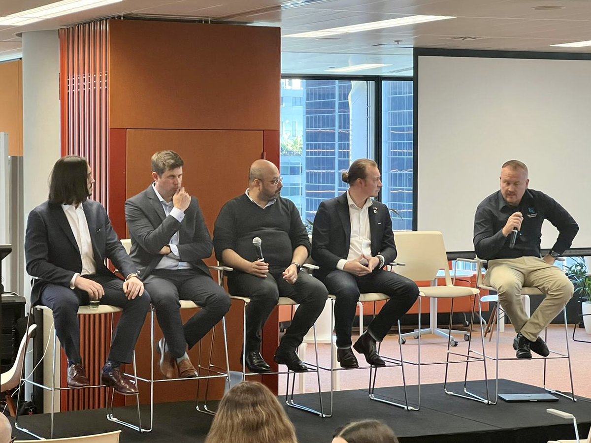 GilmourSpace's tweet photo. Our co-founder James Gilmour is in Sydney for the #NSSA New Horizons Summit, talking about how Australian launch vehicles could support future Moon/Mars missions from LEO.
With panellists #Nebula, #Axiom, #SpaceMachines, #OrbitFab, #RocketLab, #DatumSource.
Space is calling!๐ https://t.co/Xf29S445AM