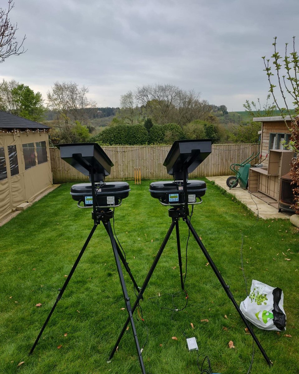 LeverageCricket's tweet photo. Do we not want to have a cricket setup in our backyards like this? Cricket is the culture in India and every Indian wishes to have this kind of setup in any given space possible.
Backyard cricket with #Leverage #iwinner in USA
#cricket #bowlingmachine #cricketbowlingmachine https://t.co/POiAeGEGrm