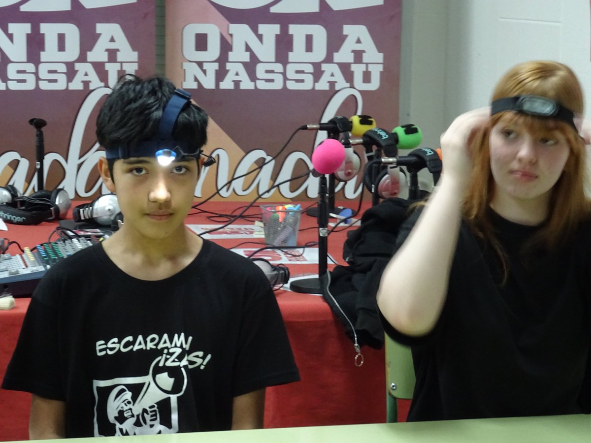 susanarctrancho's tweet photo. En @escaramuZASFest la comunidad participa de las creaciones generadas por alumnos de 9 profesores, compartiendo una forma diferente de aprender @educacyl 👇
 
➡️ Susana Arcos @ondanassau Música 
➡️ Icíar Campo, Raquel Calleja. Inglés
➡️ Rebeca Altelarrea @rebealt Latín https://t.co/JKbPkUiBZi