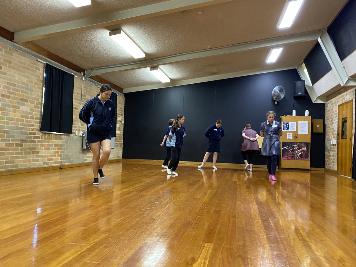 JamesMeehanHS's tweet photo. Burra Bamal C-A-C NAISDA Dance Project impressively worked with our student to create a moving dance performance #lovewhereyoulearn #connecttoCulture @PBordado @KrishnaP34 @MsRatusau @RogersLeesa @_iEndo https://t.co/iBo7phlAvt