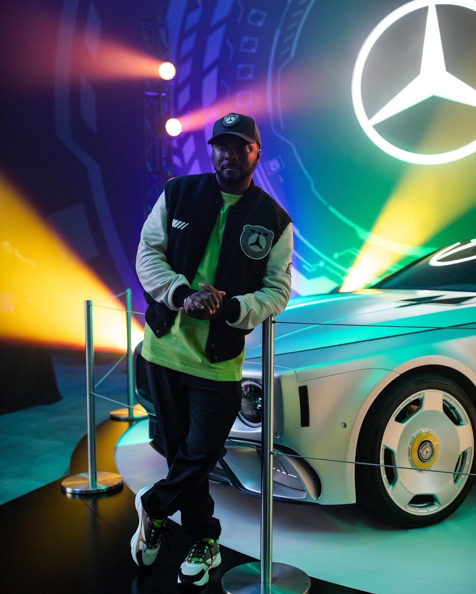 MercedesBenzUSA's tweet photo. “BEAR WITNESS” to the custom will.i.AMG GT 4-door ✨…affectionately known as “The Flip” by its creator @iamwill #innovationforpurpose #education #will4amg https://t.co/2f7BbcZgOl
