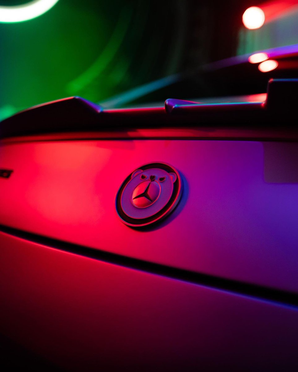 MercedesBenzUSA's tweet photo. “BEAR WITNESS” to the custom will.i.AMG GT 4-door ✨…affectionately known as “The Flip” by its creator @iamwill #innovationforpurpose #education #will4amg https://t.co/2f7BbcZgOl