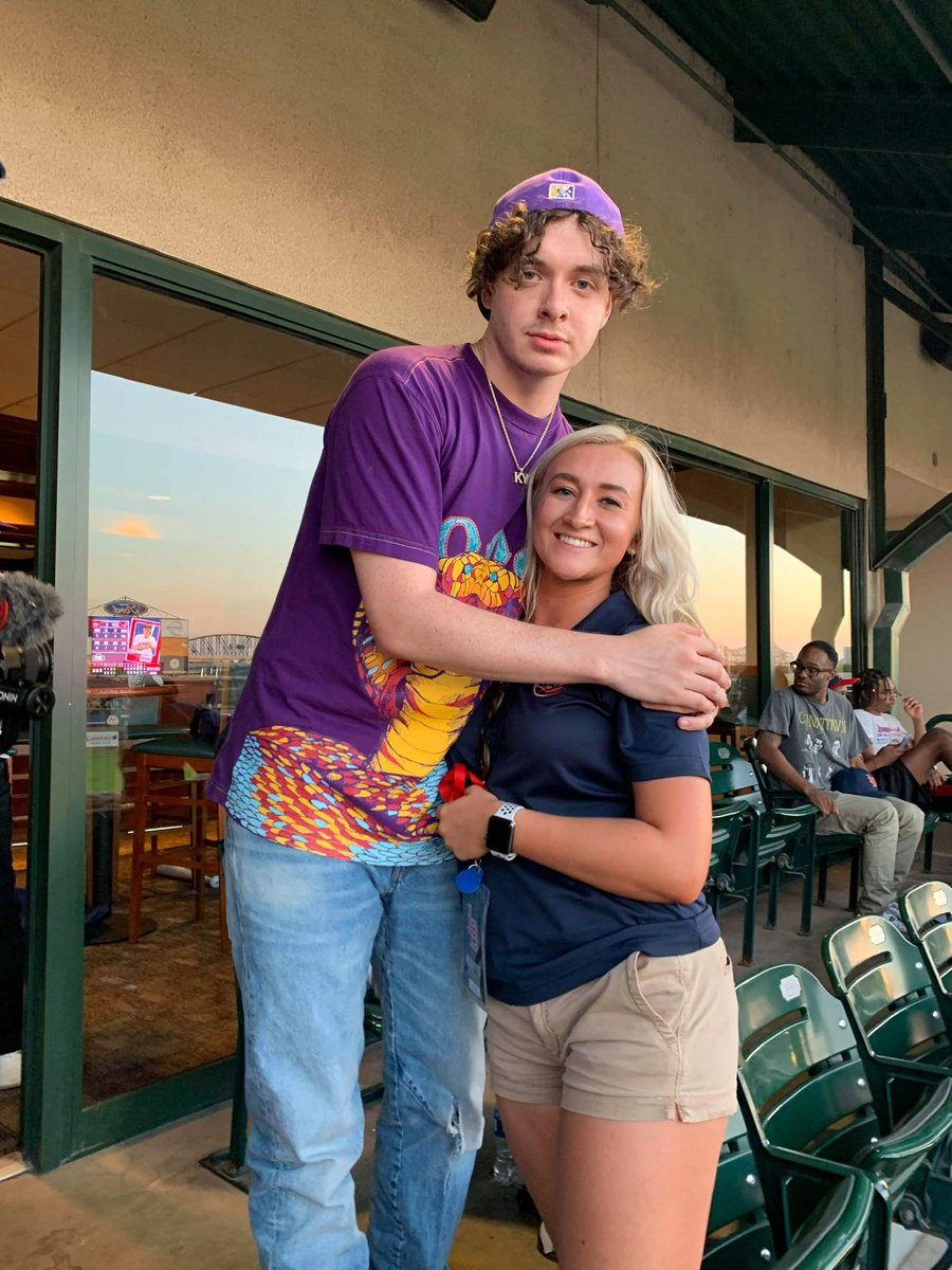 clarashean's tweet photo. we both love $2 beers and minor league baseball https://t.co/X8hcuwyCWF