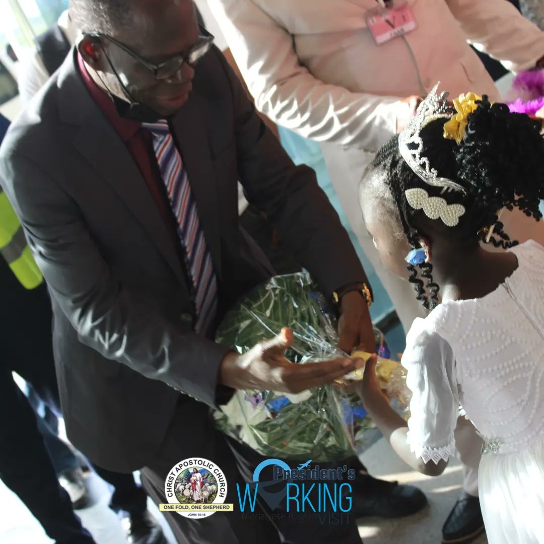 CACWORLDNEWS's tweet photo. CAC PRESIDENT'S 5-DAYS WORKING VISIT TO MEDAIYESE REGION
DAY ONE:
Arrival of the President, Pastor SO Oladele and his entourage at Nnamdi Azikiwe International Airport, Abuja
#CACPresidentialWorkingVisit
#CACPresidentWorkingVisit
#CACMedaiyeseRegion
#CACPresident
#CACNews https://t.co/QI6Zxk9pGp
