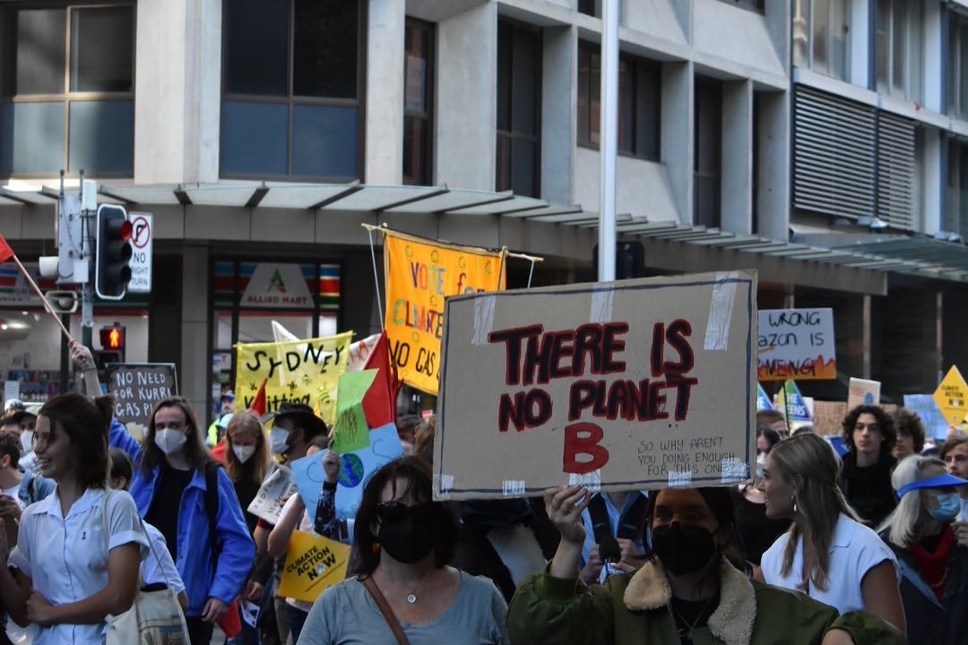 StrikeClimate's tweet photo. Here are some AWESOME signs from the strike in Sydney today!!!
#ClimateStrike #FundSolutionsNotPollution https://t.co/AoBPsdyTI5