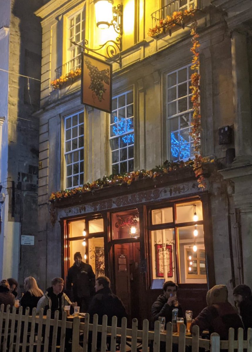 BathPride2023's tweet image. Incredible times @thegrapesbath who supported our very first Pride2023 volunteers evening. Incredible venue and massive thanks to @TheBathLandlady. What a turnout. Amazing connections made. This is happening. Our family is growing #bathuk #visitbath #LGBTQ