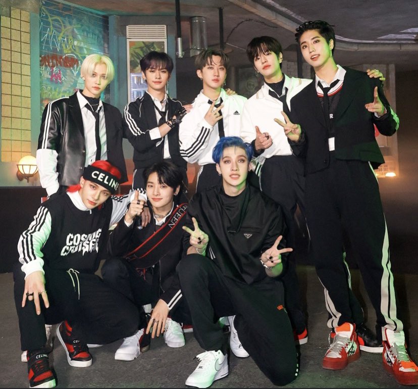 felix915STAY's tweet photo. Billboard Hot Trending Songs🌟

I love #MANIAC_SKZ   (#MANIAC )by #StrayKids   from the album #ODDINARY   and  I listening to this song everyday @Stray_Kids https://t.co/CY0j0IutrB