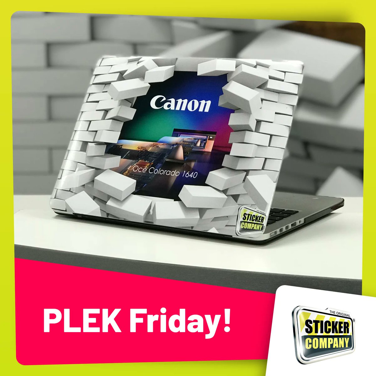 BAM! Dat spat van je scherm af toch? (de buitenkant van je scherm)
Ook zo'n sticker voor de laptops in je team? Laat het ons weten!

#plekfriday #stickercompany