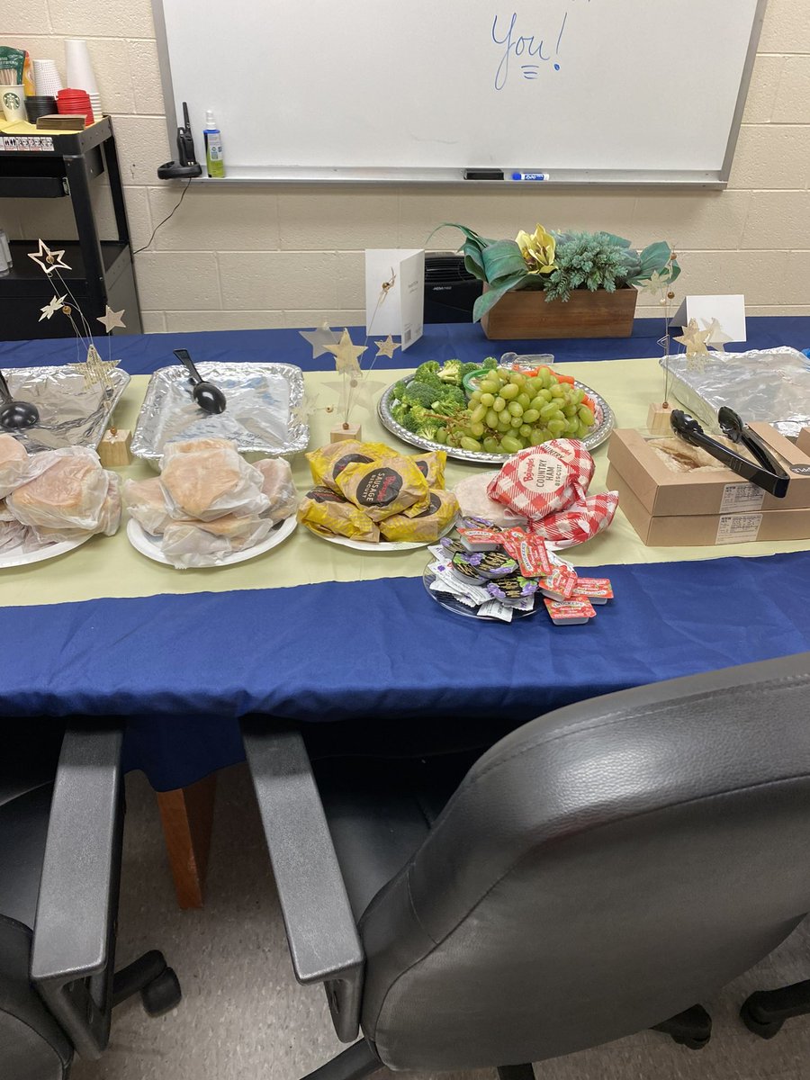 STEMECNCAT's tweet photo. A huge thank you to the #STEM PTSA for hosting a Teacher Appreciation Breakfast! #TeacherAppreciationWeek #STEMcares https://t.co/rItWFibsbT