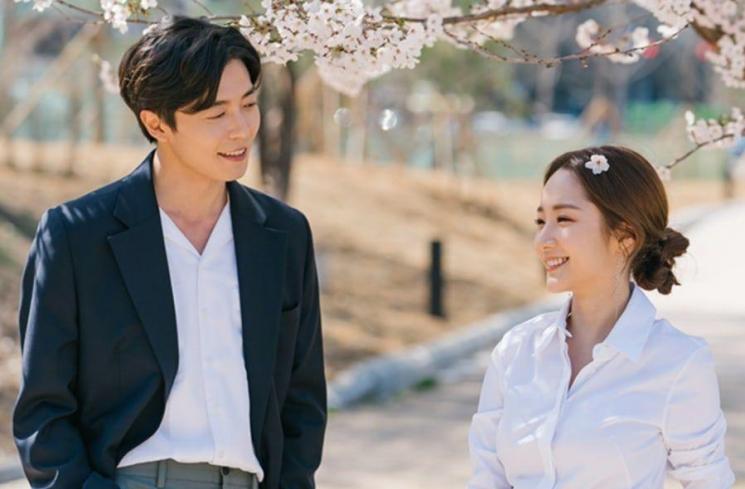 AegyoId's tweet photo. 5 Drama Korea tentang CEO Dingin, tapi Ternyata Romantis https://t.co/zHRy77jUNP https://t.co/GMli4hL4Jb