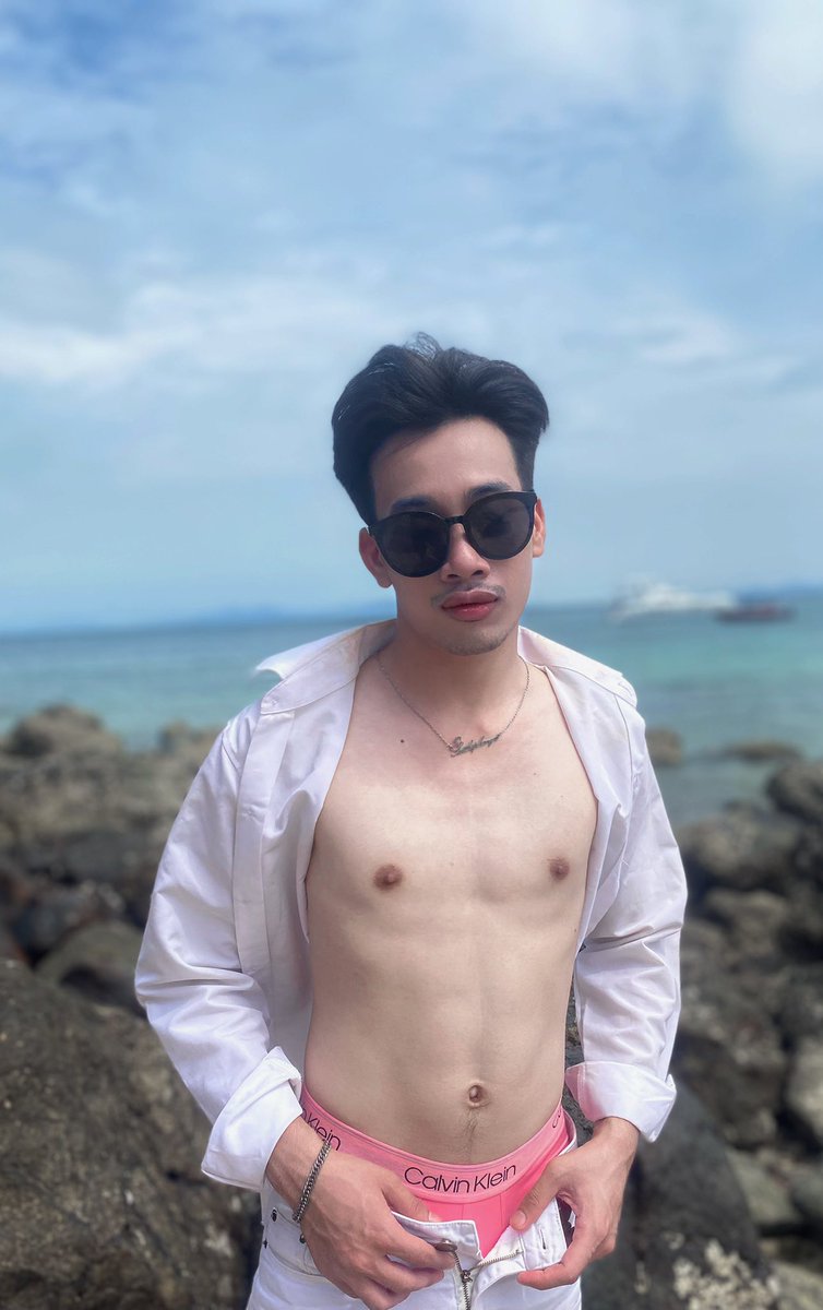 KhrueamiS's tweet photo. เกาะล้านสีชมพู💕🏝 https://t.co/NqL1reRSn8