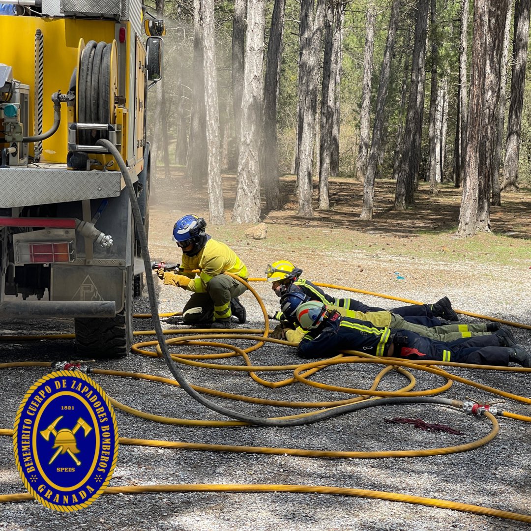 Bomberos Granada tweet media