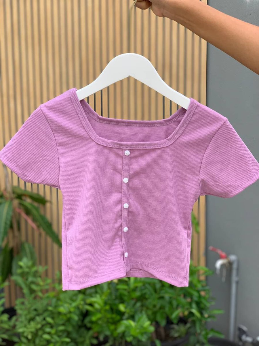 overthewall28's tweet photo. อันนี้ 90 บาทเท่านั้นค้าบ
ครอปกระดุม 
อก28-36” https://t.co/S4DPeZpPsO