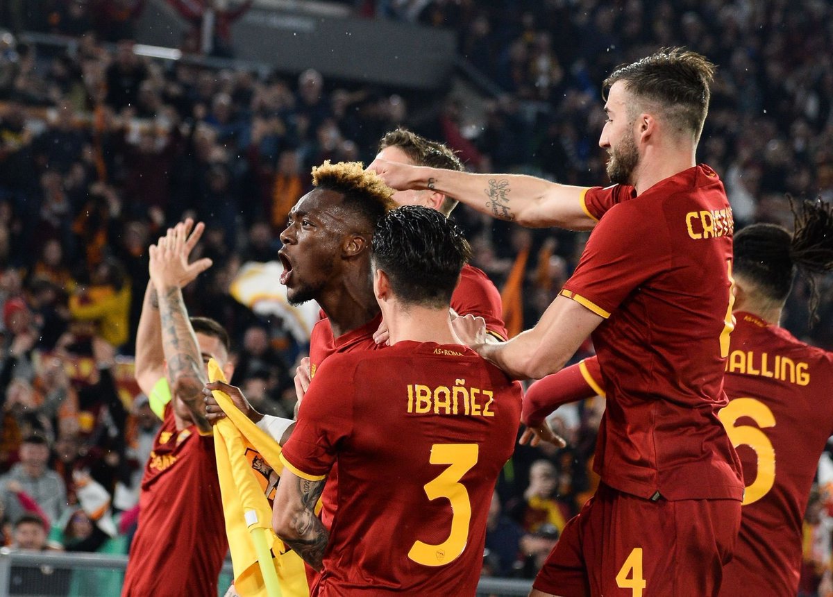 kakyuds's tweet photo. FULL TIME: #UECL SEMI-FINAL SECOND LEG: AS ROMA 1 vs 0 LEICESTER CITY. [11' Tammy Abraham] (Agg: 2-1) #ROMLEI https://t.co/QnOXo4Pxw1