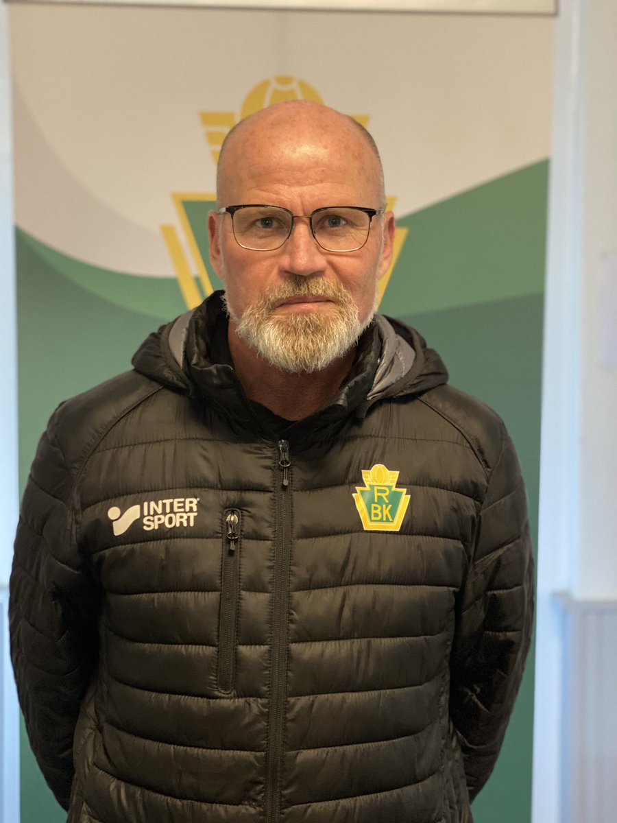 radabkdam's tweet photo. Vi är glada att presentera vår nya huvudtränare Per Larsson. Per har varit bosatt i Östersund sen många år tillbaka och tränat både ungdomslag och seniorlag. Vi välkomnar Per till Råda och hoppas att han ska trivas hos oss 💚⚽️ https://t.co/VJlZTIVktX
