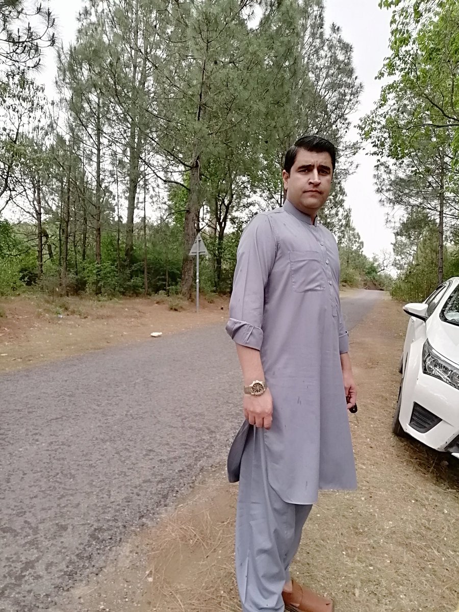 KhuramSatti's tweet photo. Eid at punjpeer rocks narar
#punjpeerrocks
#narar
#kahuta https://t.co/6aQbKmu3Ur