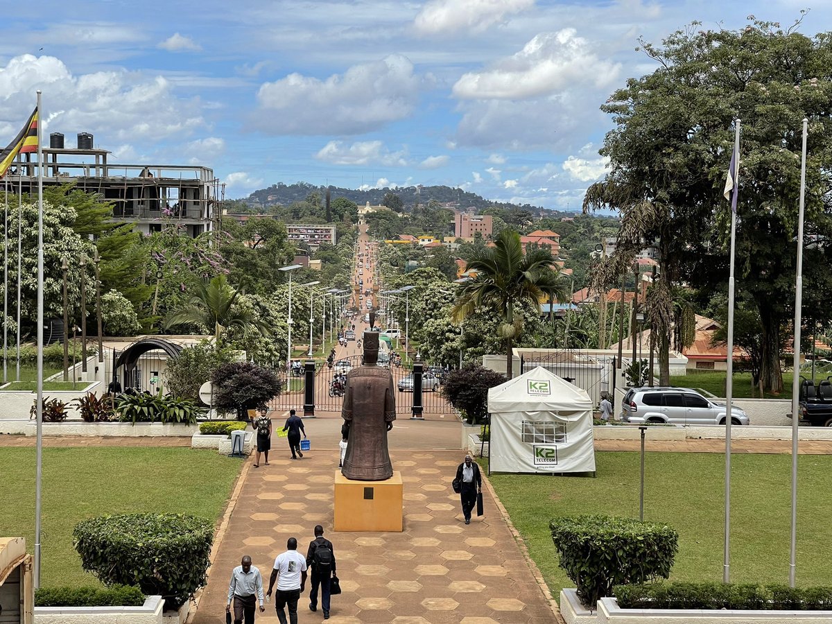 stuntmanUG's tweet photo. O’Buganda buladde. https://t.co/co7RVsh9Hi