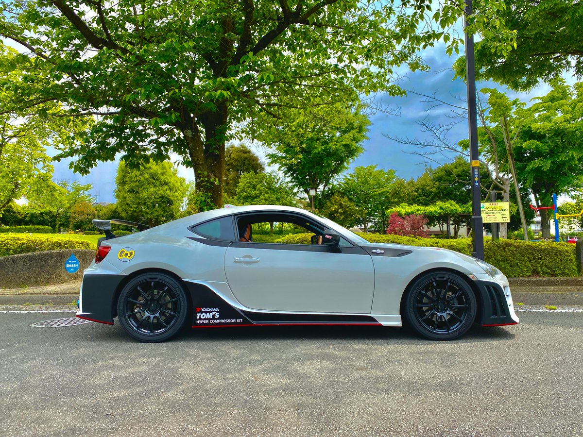 kumahousecom's tweet photo. 稲城市の「うまさん公園」で愛を叫ぶ
キティちゃんリボン😸🎀😆🤣✌️
#toyota86
#トヨタ86
#ZN6
#ハローキティ
#SARD
#TOMS
#TRD
#YOKOHAMA
#ADVAN
#NEOVA
#AD09
#RS2
#Superchager
#スーパーチャージャー
#稲城市
#うまさん公園 https://t.co/044XgCliiN