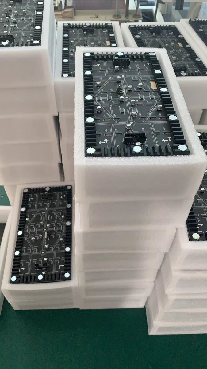 Ledsentech's tweet image. ✔ Indoor P1.8-P2-P2.5-P3 indoor advertising column led display! 
✔ Nationstar/Kinglight lamp
✔1920-3840hz refresh rate! 
Inquires questions, pls contact: Ledsen@ledsentech.com 
#finepitchledscreen #finepitchleddisplay #finepitchledwall #finepitchleddisplaymodule #audiovisual