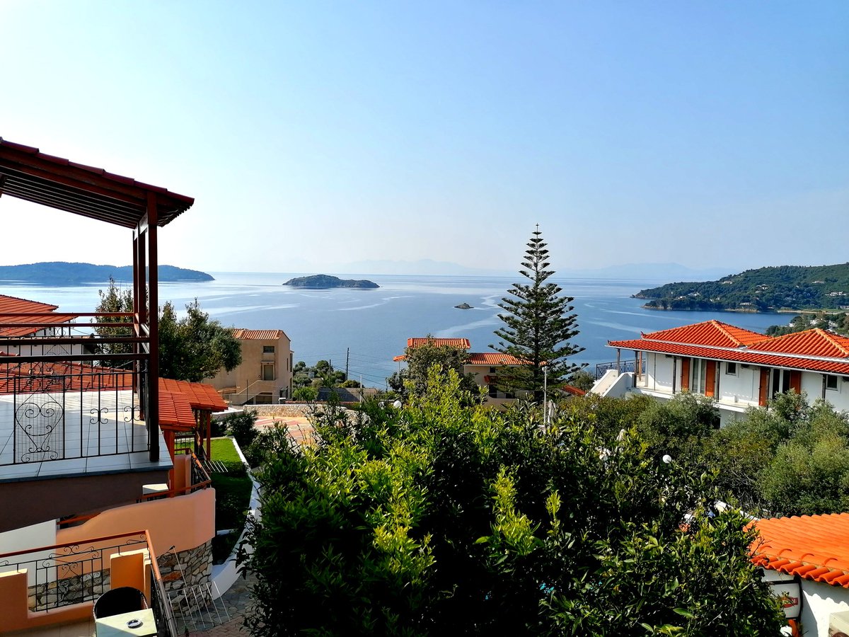 Hellas a view 🇬🇷 this morning