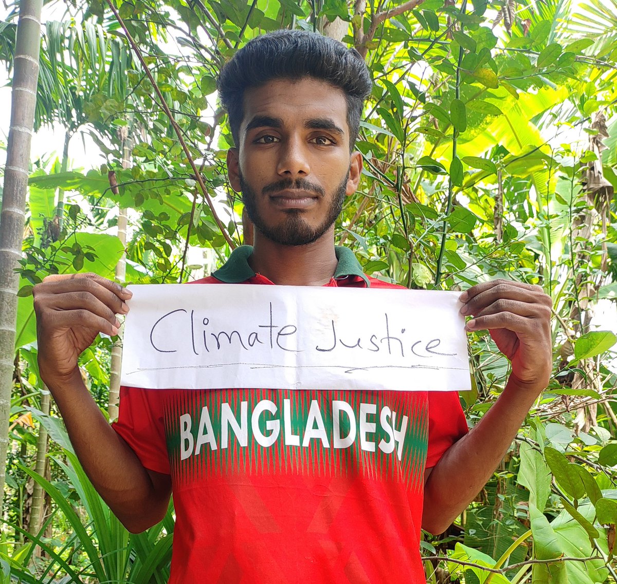 NayonSorkarBD's tweet photo. #SchoolStrike4Climate 🇧🇩
#ClimateJustice #Bangladesh
Educational materials & Clothes for #Bangladeshi coastal children.
📢 Donate:
https://t.co/gZke2DQMYH
Everyone help for the children.
#EducationAndClothesForChildren
#ClimateAffected #ClimateStrike
#ClimateAction #SFB https://t.co/b1IpoduV6L