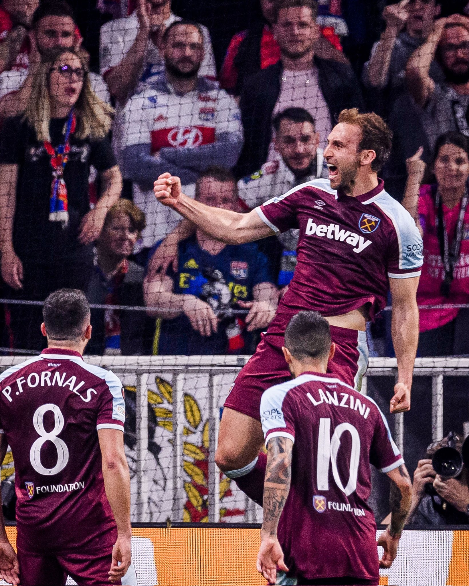 Wishing a very happy birthday to Craig Dawson   