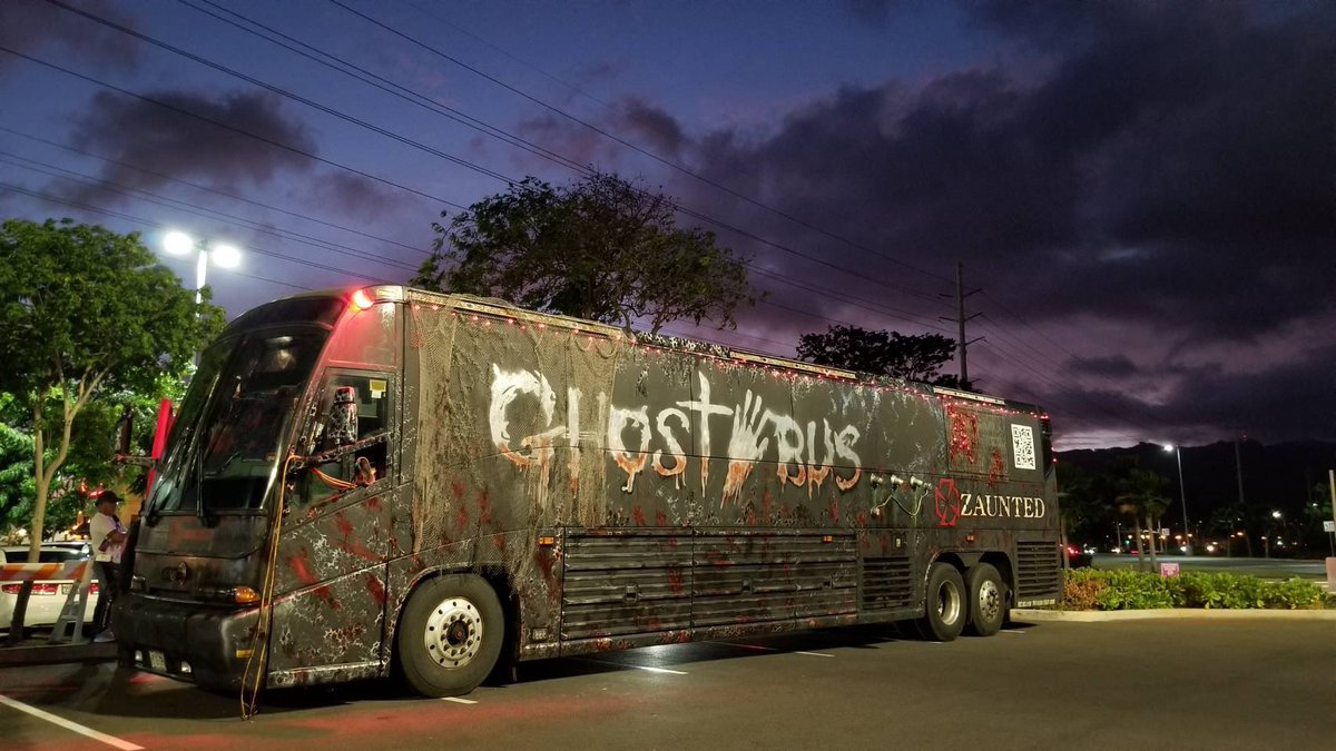 ghostbushawaii's tweet photo. Thank you @KaMakanaAlii for having us 🤙🏽 It was great being in a loving community ☺️ Hope we can be back again😈

#ghostbushawaii #kamakanaalii #oahuhawaii #hawaiitour #hauntedbus https://t.co/JbAkqDpEiq