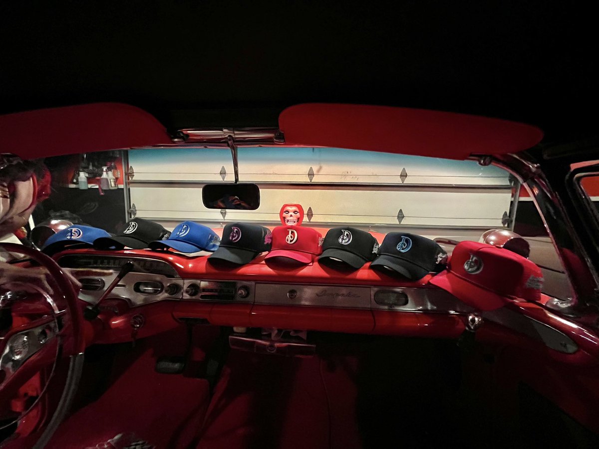 2DIABOLICAL4YOU's tweet photo. ¡8 Color ways, 80 Hats, Get ‘Em While We Got ‘Em Because We Know You Want ‘Em…All Hats Are Now Available For Purchase From Our CINCO DE MAYO Release, So DM Us If You’re Interested In A Trucker Cap 🇲🇽💀🖤! #StayinLowRidinHigh #ChicanoPride #VivaMexicoPutos https://t.co/Uo13N9I4JA
