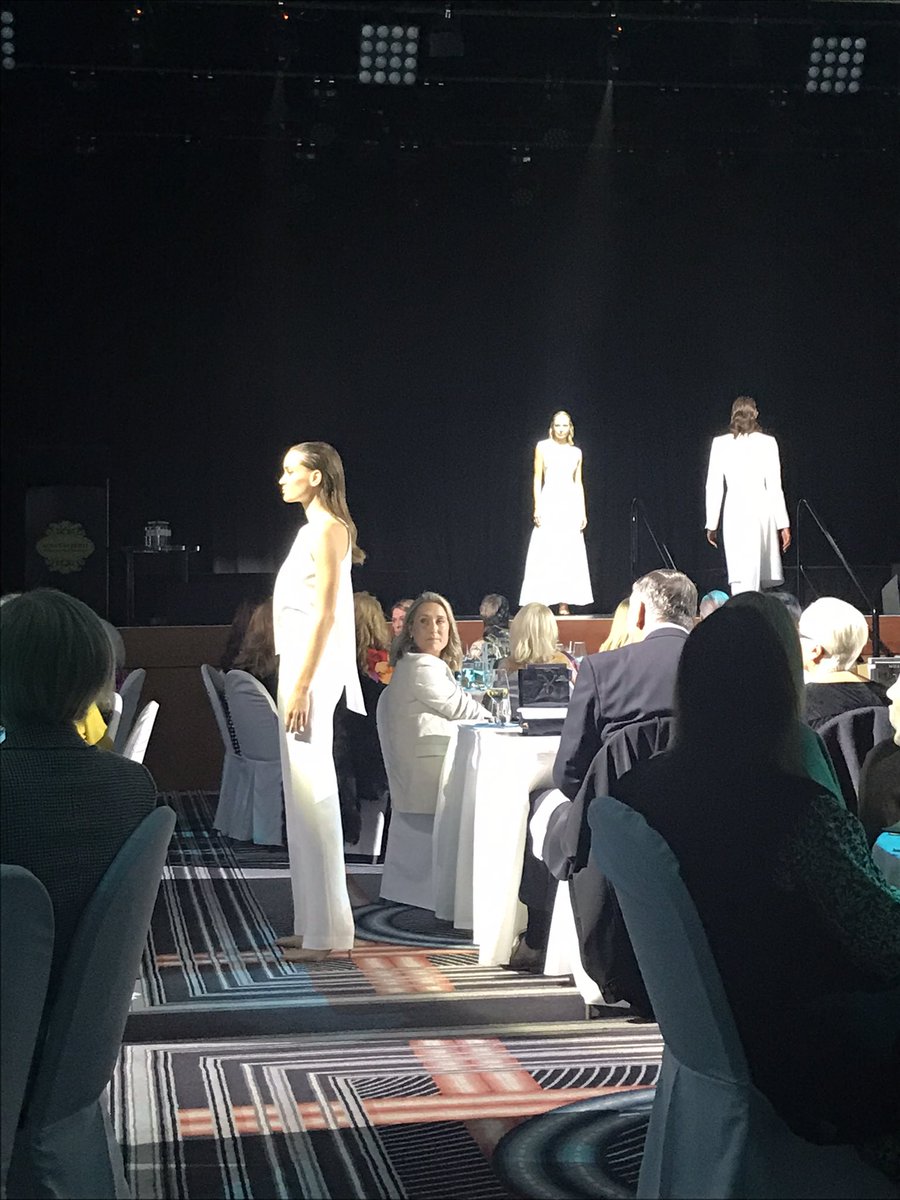 Drlindawc's tweet photo. Fabulous for the @herheart team to be supporting the Susan Alberti medical research foundation Mothers Day lunch - amazing Carla Zampatti fashion show #samrf #herheartcharity https://t.co/o3ZVmY0aCT