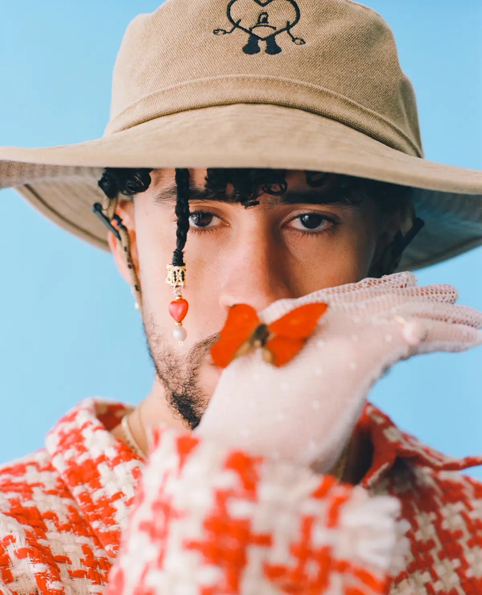 AccessBadBunny's tweet photo. Bad Bunny makes a reference to the femicides that have increased in several Latin countries on his new song “Andrea”. https://t.co/4LI0Dr23JE