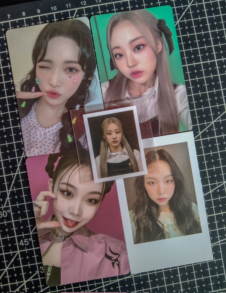 jiwooerry's tweet photo. (β βΏγ»)ββ billlie mail βοΈ
β @jkkhaul
π« #kookminproofs
hi po! haram, sheon, and suhyeon arrived safely today! thank you so much for packing them well γ
γ
thank you also for being very accommodating ++ the freebies are appreciated as well! ^-^ https://t.co/l24hywaUI3