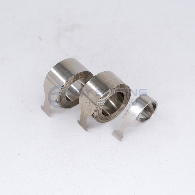 Qianyejm's tweet photo. A constant torque spring can play such a big role in the take-up device‼️
 Constant torque springs can help take up the wire and are used in many products. 
#beyondthespring #CustomSpringDesign #ConstantTorqueSprings https://t.co/piKQGA8fRs
