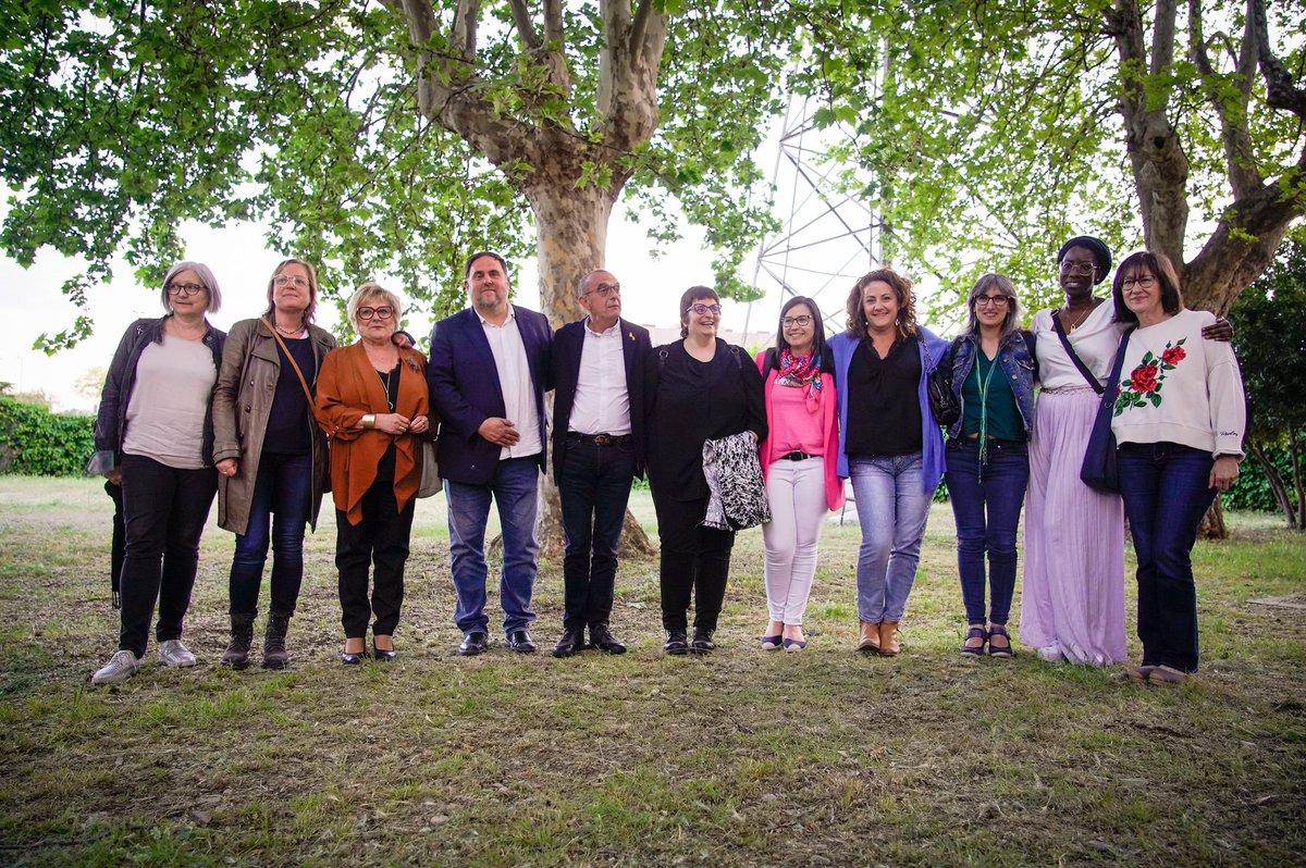 junqueras's tweet photo. Ahir vam fer costat a @MiquelPueyo en la seva candidatura per encapçalar de nou la Paeria de Lleida. Per servir tots els lleidatans i lleidatanes des del més ferm compromís amb els valors republicans. Endavant, alcalde! https://t.co/UnYXHrZ1HV